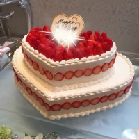 ハートのウェディングケーキ