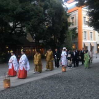 大きな鳥居が立派です。