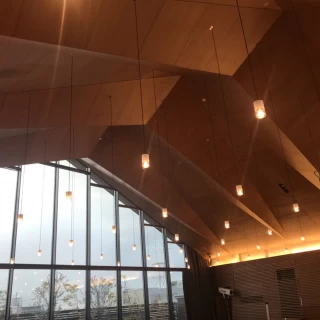 高くておしゃれな天井です