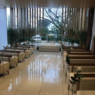 ナチュラルな雰囲気のチャペル