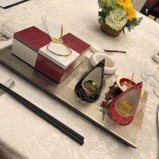 前菜です。色味がきれいでした！