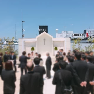 まわりが少し気になるけど、空との演出がきれい