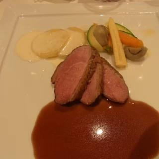 お肉料理も美味しかったです