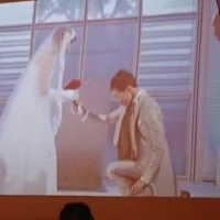 自然光が差し込むのであたたかい