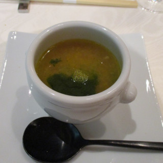 和風味の葛の下に濃厚なスープが美味しいです