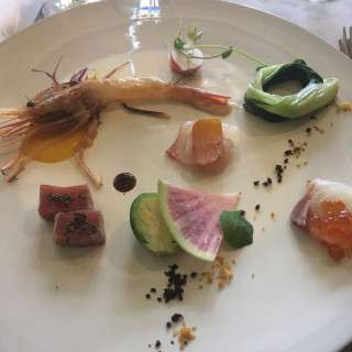 一皿目 野菜の盛り合わせ