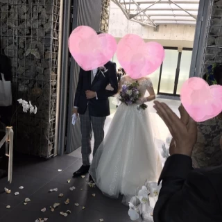 新郎新婦退場
