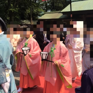 会場に入場するところです