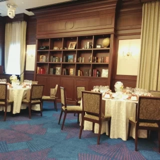 海外の有名な作家をモチーフにされたデザイン