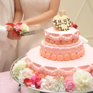 ピンクのケーキを作ってもらいました。