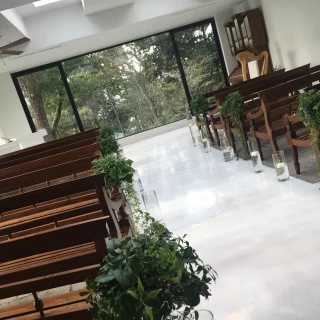 緑溢れる挙式会場