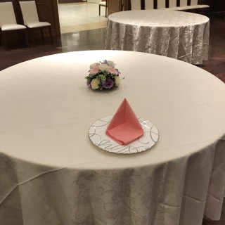 披露宴会場テーブル