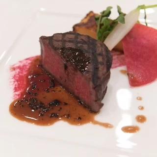メインのお肉、柔らかったです