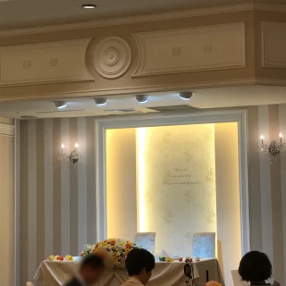 友人席テーブルからみた高砂