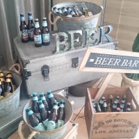 披露宴会場の待合ロビーでは、ビールBarの演出も可能