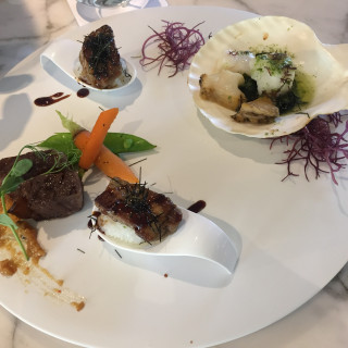 フォアグラおいしかったですが試食が2人でワンプレートのみ