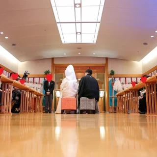 明るくきれいな神殿です。