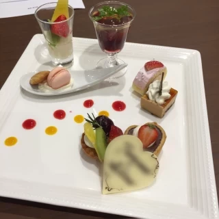 試食のデザート