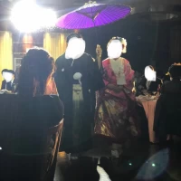 和装和傘で入場