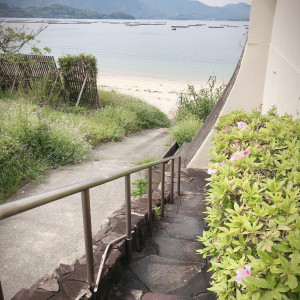 この階段をおりて浜辺で写真撮影が出来ます。|494838さんの僧伽　小野の写真(758003)