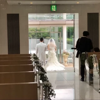 退場