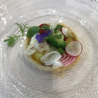 目にも鮮やかなお料理で、もちろん味も美味しいです♡