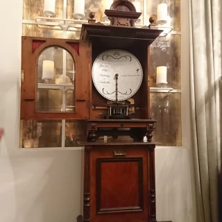 当日は名前と日付入りの盤を作って流してくれるそうです