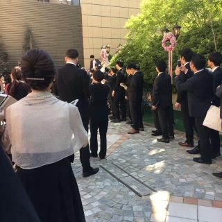 挙式後、フラワーシャワー前