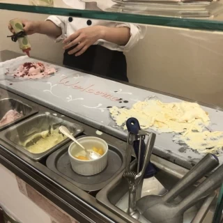 デザートブッフェのアイス