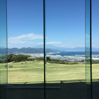 富士山や駿河湾、芝生のガーデンがとってもキレイです。