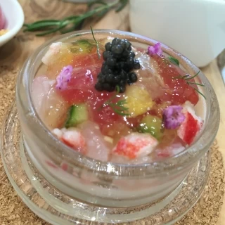 宝石箱のような見た目です。味も最高に美味しかったです。