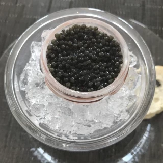 キャビアにテンション上がった。