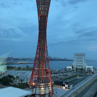 チャペルを出たら神戸ポートタワーが見える。