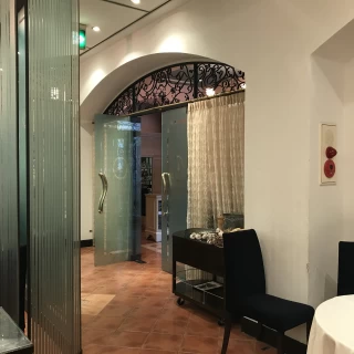 入場口