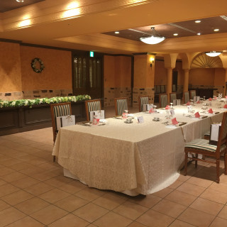スペインをモチーフにした会場。オレンジで明るい感じです