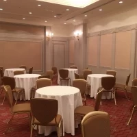 窓がなくて少し息苦しく感じました
