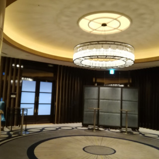 披露宴会場前のホワイエ