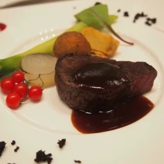 メインのお肉料理