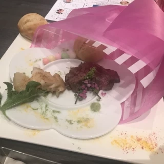 試食。あわびと飛騨牛