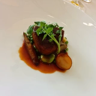 メイン