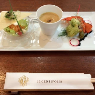 試食