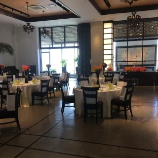 落ち着きのある暖かい雰囲気の会場2