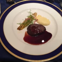 お肉