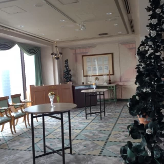 ロイヤルパークホテル