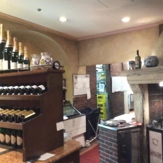 料理がとても美味しいのでゲストも満足できる会場だと思います。