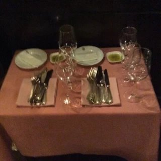 料理がとても美味しいのでゲストも満足できる会場だと思います。