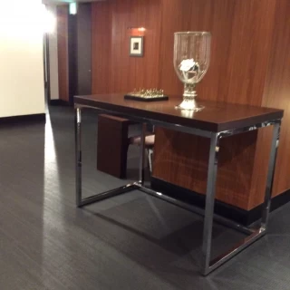 アクセス抜群のスタイリッシュな会場