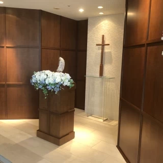 チャペルです。この辺りだけ見ると、全然悪くないです。