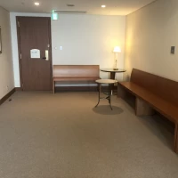 親族控室で、チャペル入り口とつながっています。