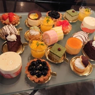 ケーキビュッフェ
